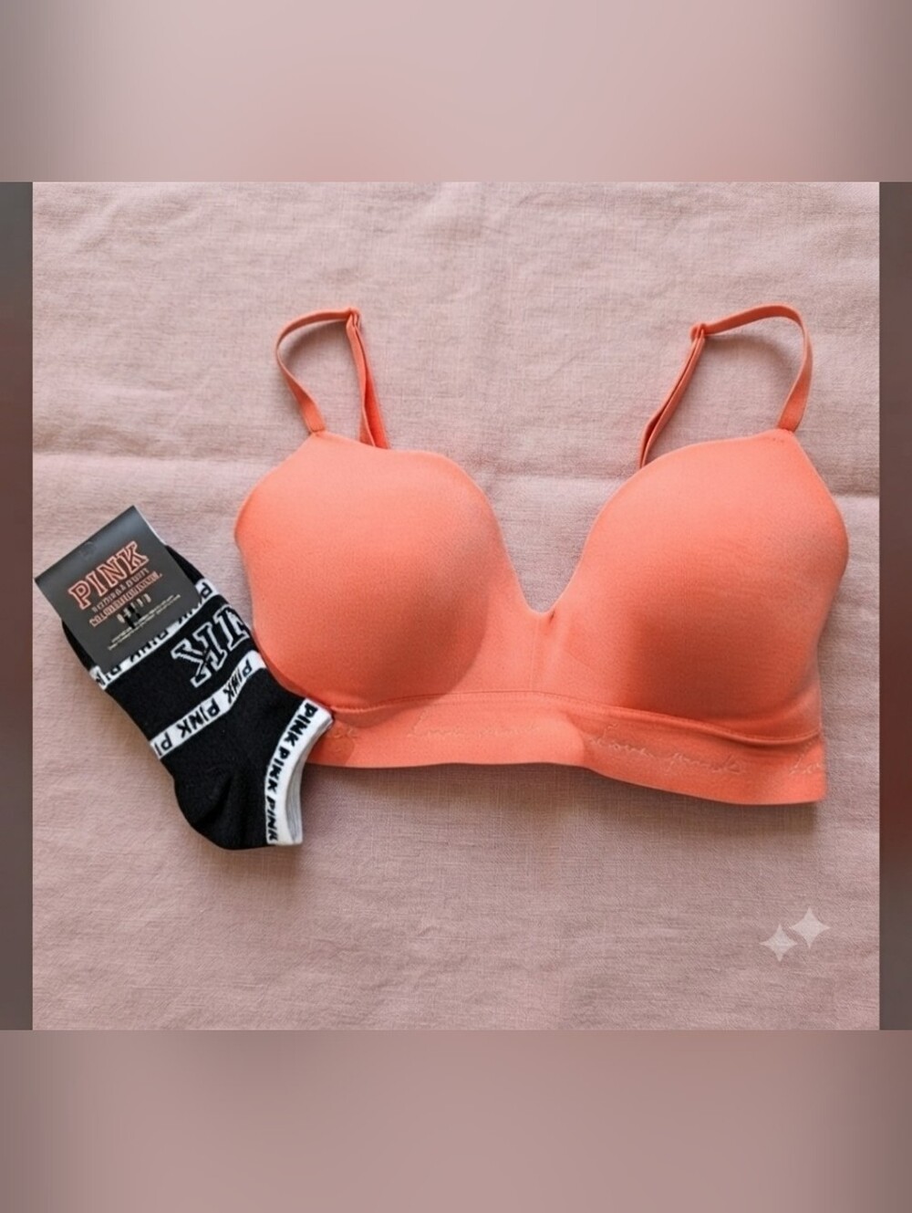 PINK Victoria's Secret 32D Seamless Lightly Lined Orange Bra And NWT Socks